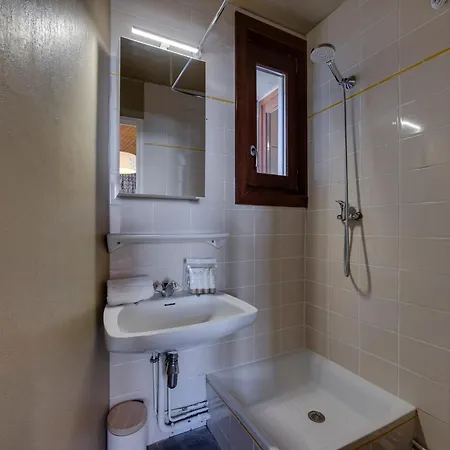 Val Claret : Duplex 4 Pieces Pour 8 Personnes Avec Wifi Et Balcon - Fr-1-641-109 Apartment *